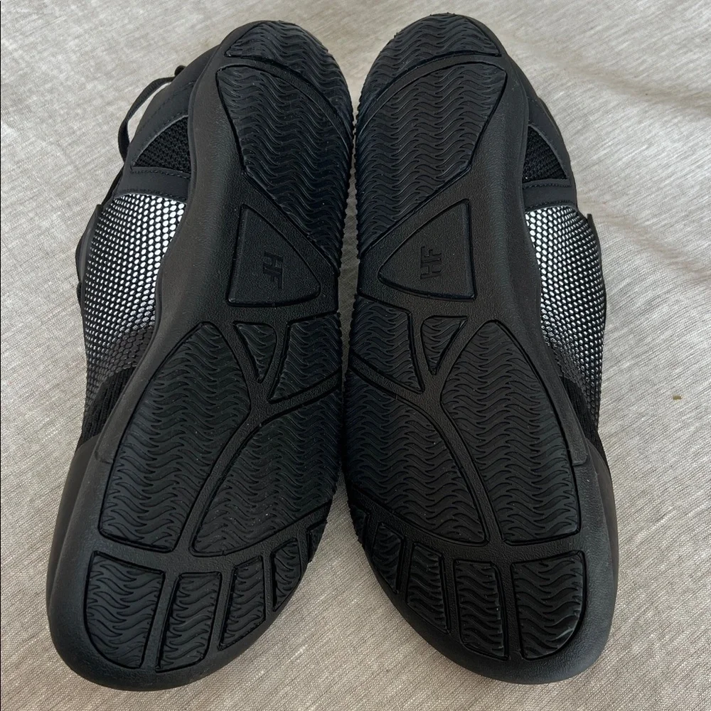 Hike footwear stride sneakers barefoot black
